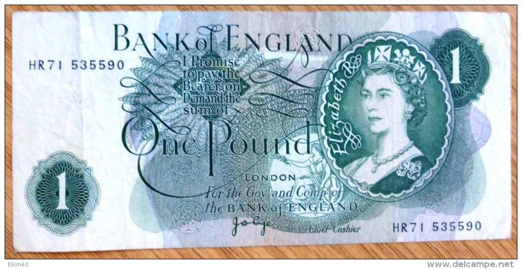 Used One Pound GB Banknote-Page No BK-972 - 1 Pound