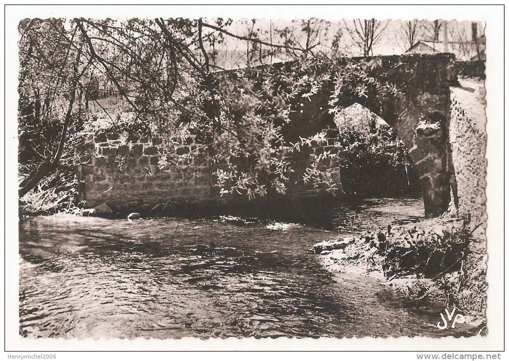Lot - 46 - Vayrac En Quercy - Les Bords De La Sourdoire Au Pont Fourcat , Ed Photo Veyssière , 1958 - Vayrac