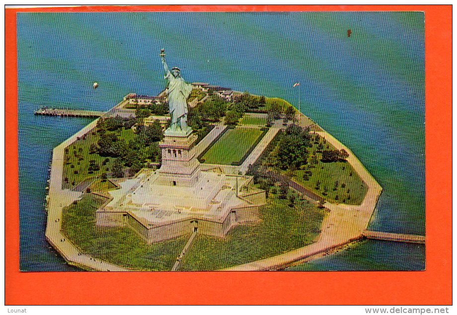 NEW YORK - Statue De La Liberté - Statue Of Liberty