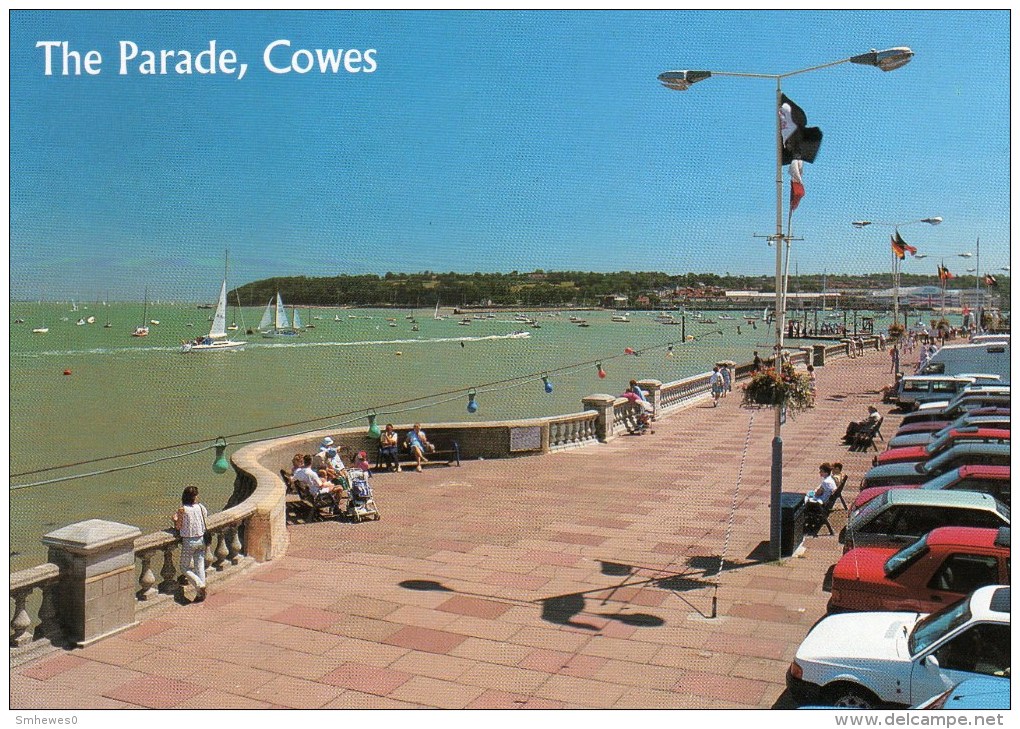 Postcard - Cowes Parade, Isle Of Wight. 2-59-10-11 - Cowes