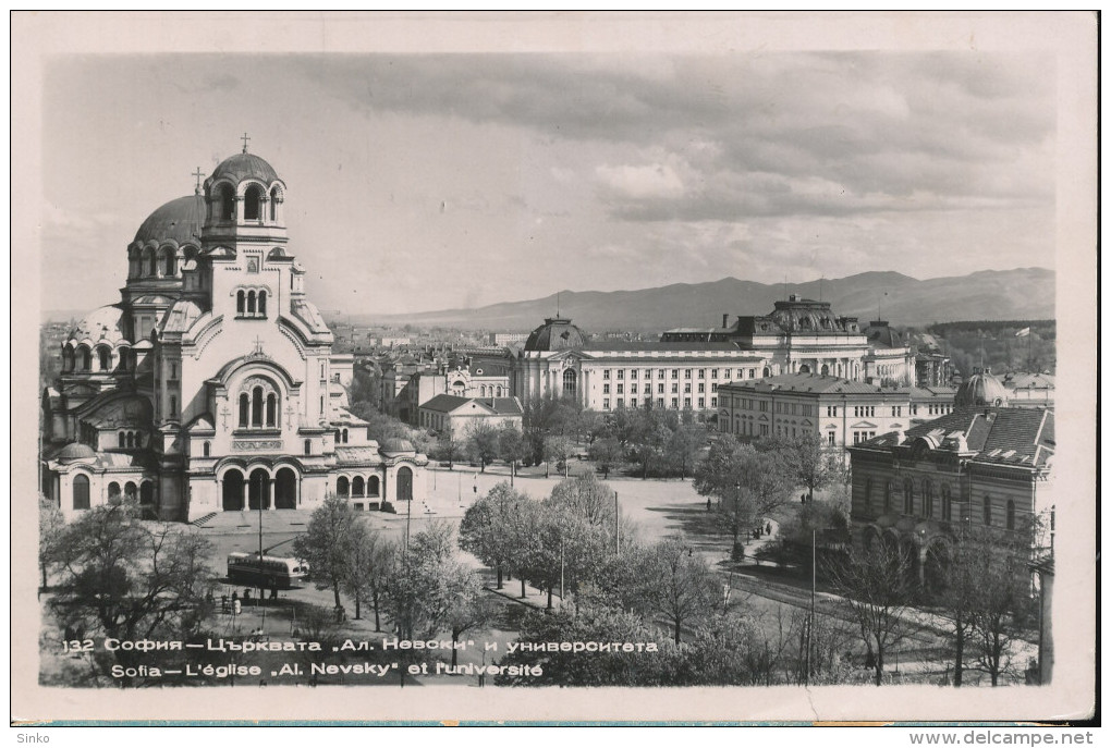 Szófia/Sofia (Sophia) - Alexander Nevsky Cathedral And University :) - Bulgarie