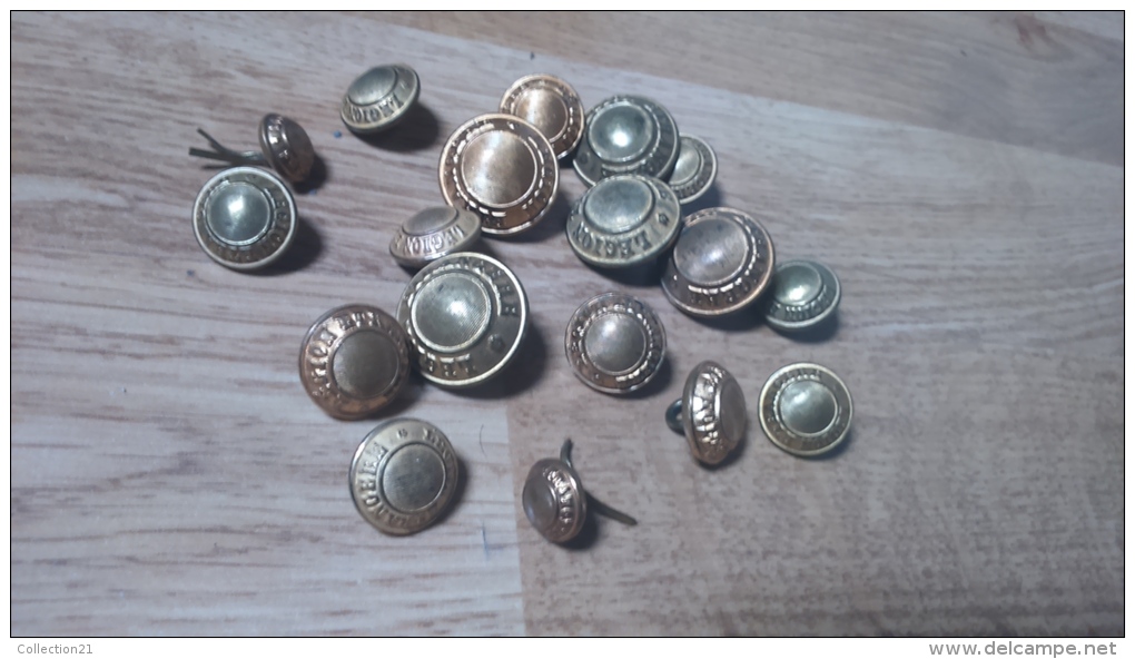 LOT DE 18 BOUTONS POUR  UNIFORME ... LEGION ETRANGERE ... GRANDS ET PETITS MODULES - Autres & Non Classés