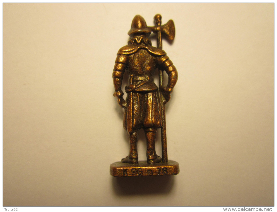 FIGURINE KINDER METAL SOLDAT  SWISS (suisse) N°5 - Figurines En Métal