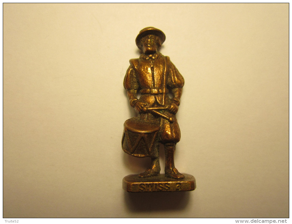 FIGURINE KINDER METAL SOLDAT  SWISS (suisse) N°3 TAMBOUR - Figurines En Métal