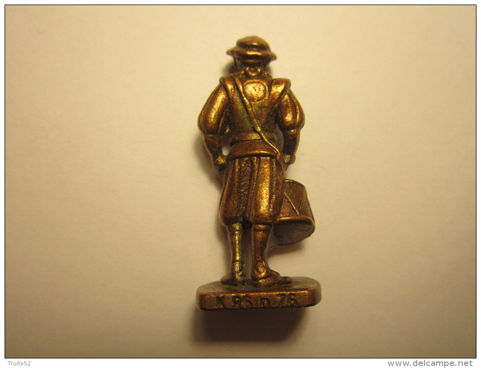 FIGURINE KINDER METAL SOLDAT  SWISS (suisse) N°3 TAMBOUR - Figurines En Métal