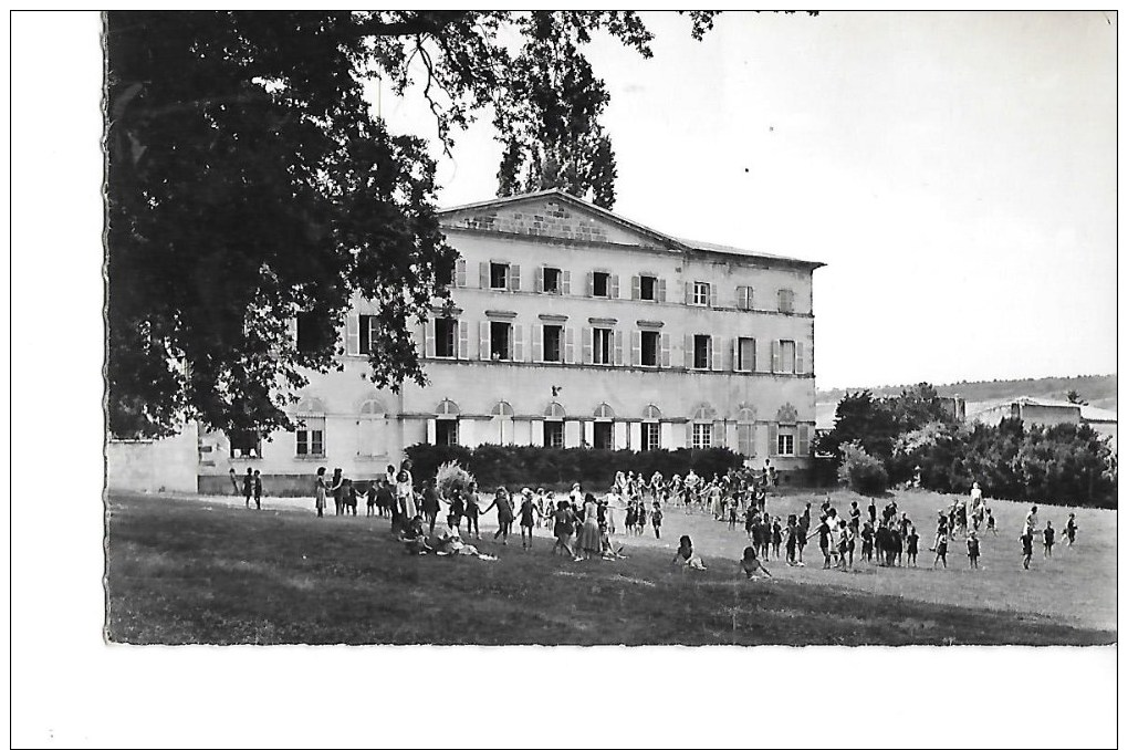 63  -  CPSM  De  SAINT  AMAND  TALLENDE  -  La  Colonie  De  Saint - Gobain  Au  Château  Des Marrants  ( Très Animée ) - Altri & Non Classificati