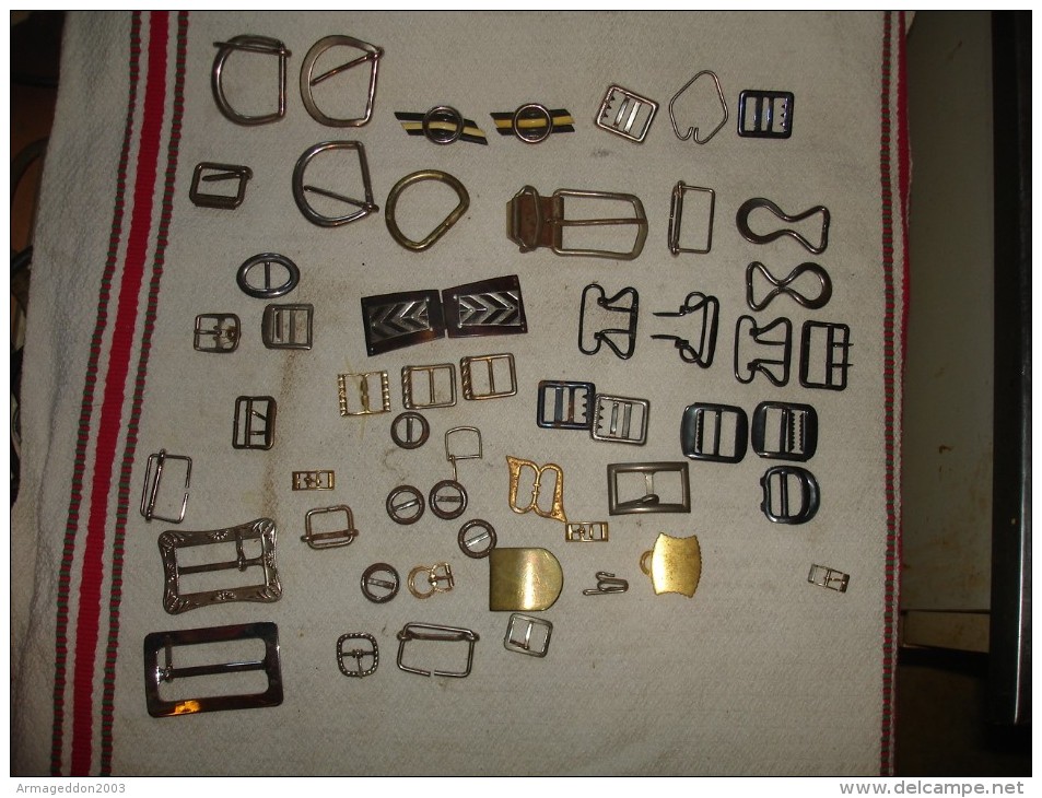 COLLECTION LOT DE BOUCLES DE CEINTURE ANCIENNE VINTAGE EN METAL 54 PIECES - Cinturones & Hebillas