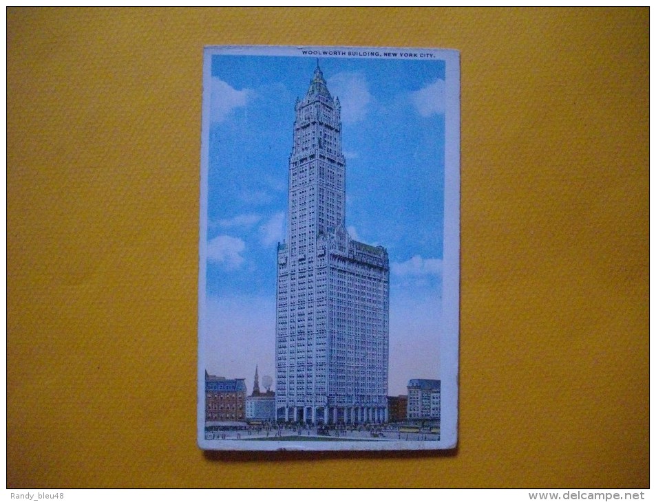 Cpa   NEW YORK CITY  -  Woolworth Building    - - Other Monuments & Buildings