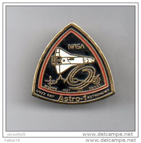 Pin's NASA Fusée Astro-1 - Espacio