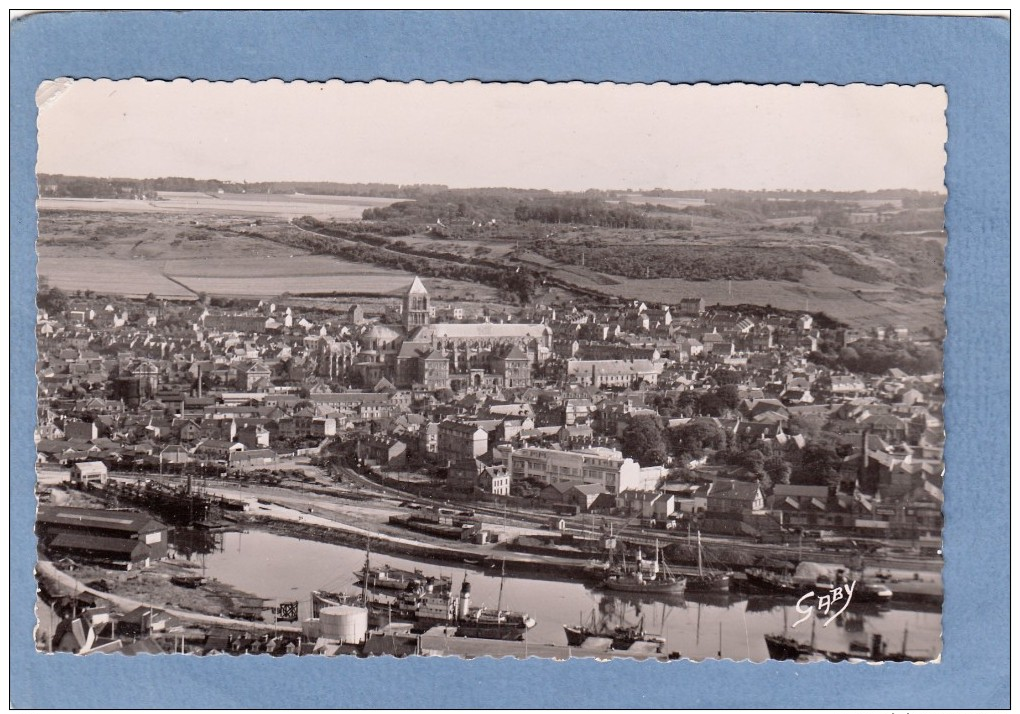 FECAMP  VUE AERIENNE SUR LE PORT ET LA VILLE  1955 - Fécamp