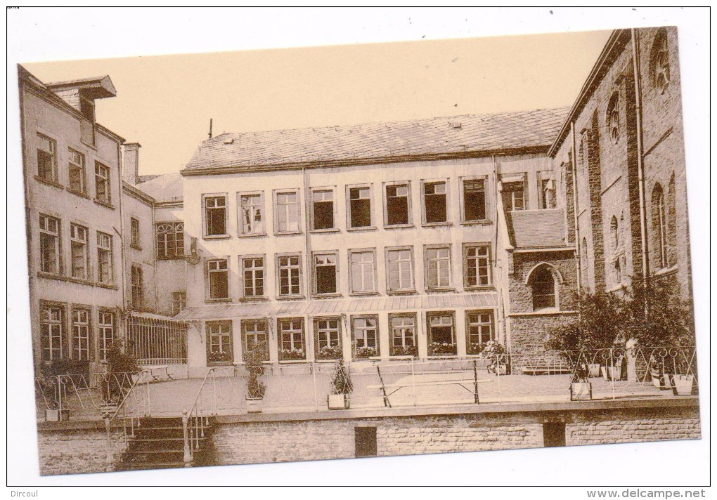 30248  -  Bastogne   Soeurs  Notre Dame - école Normale  Cour  Intérieure - Bastogne