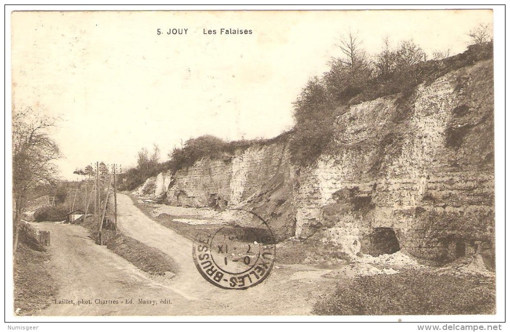 JOUY    ---   Les Falaises - Jouy