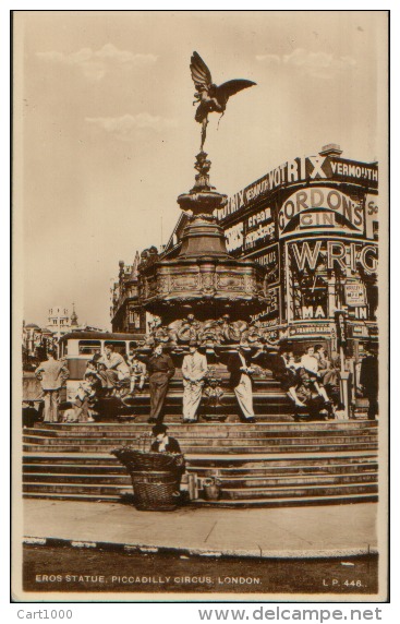 EROS STATUE PICCADILLY CIRCUS LONDON - Piccadilly Circus