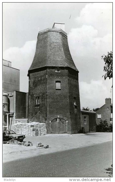 RIJSSEN (Overijssel) - Molen/mill/moulin - Historische Opname Van De Molenromp Van Slaghekke In 1976 - Rijssen