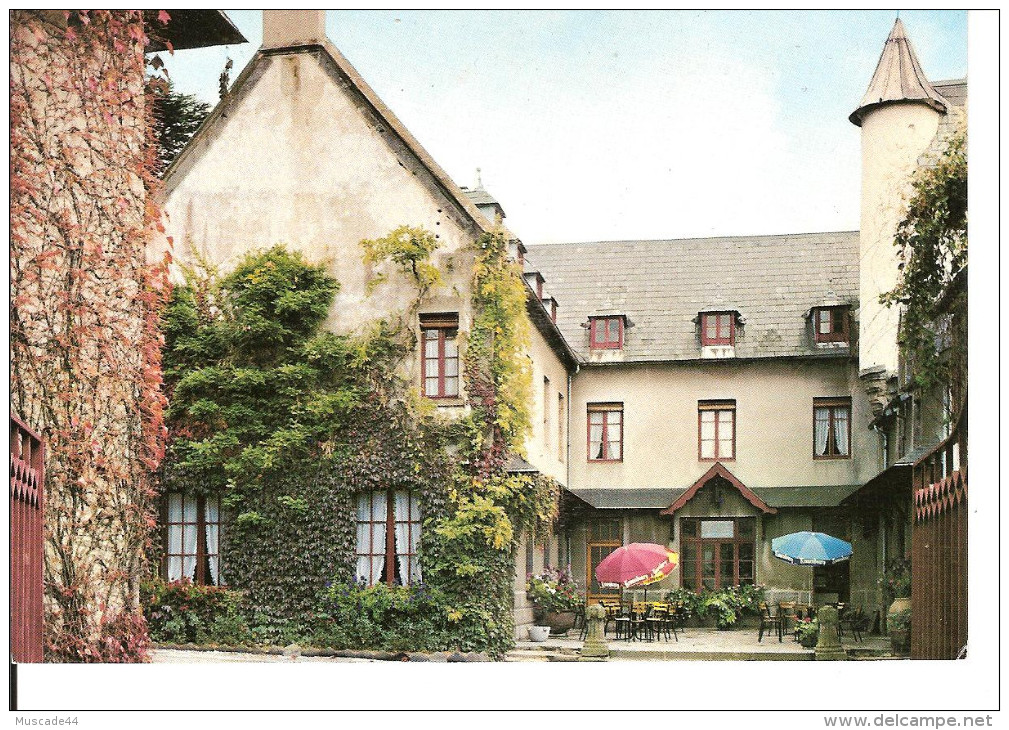 ST GERVAIS D AUVERGNE - LE CASTEL HOTEL - Saint Gervais D'Auvergne