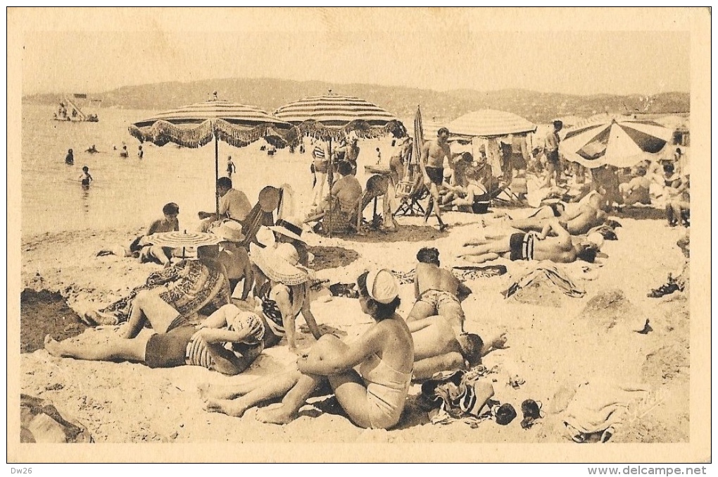 Juan-les-Pins - Bains De Soleil - Edition J. Giletta - Carte N°673 Non Circulée - Autres & Non Classés