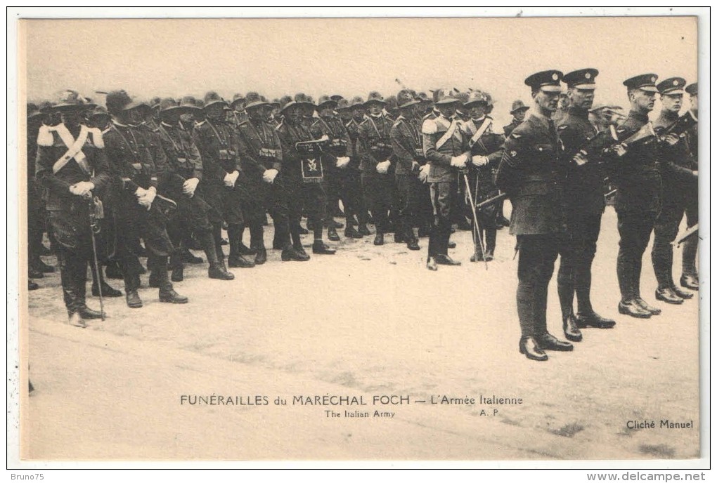 FUNÉRAILLES DU MARÉCHAL FOCH - L'Armée Italienne - Funérailles