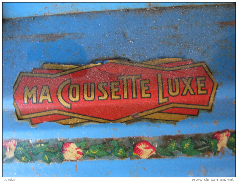 MACHINE A COUDRE POUPEE " MA COUSETTE LUXE " COUTURE - Jouet En Tole Années 1950 - Toy Memorabilia
