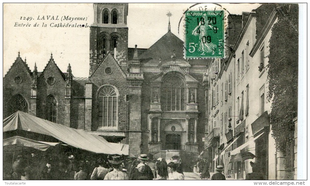 CPA 53 LAVAL ENTREE DE LA CATHEDRALE 1909 - Laval