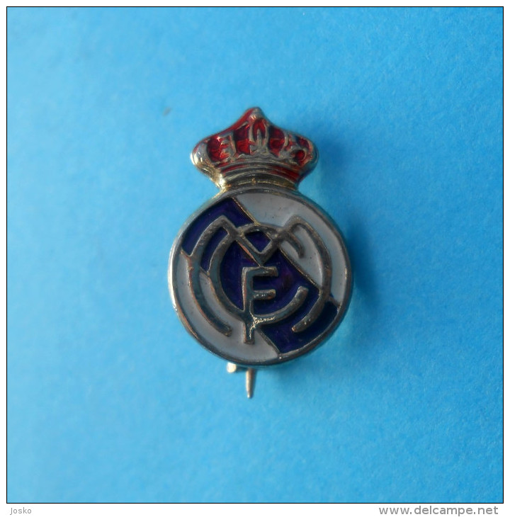 REAL MADRID CF (Club De Fútbol) - Spain Football Club Old Pin Badge * Soccer Fussball Futbol Futebol Foot Calcio Espana - Fútbol