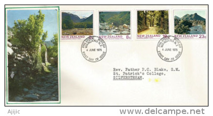 Série Tourisme. Les Grands Parcs Nationaux En Nouvelle-Zélande. Enveloppe FDC Adressée à Upper Hutt - FDC