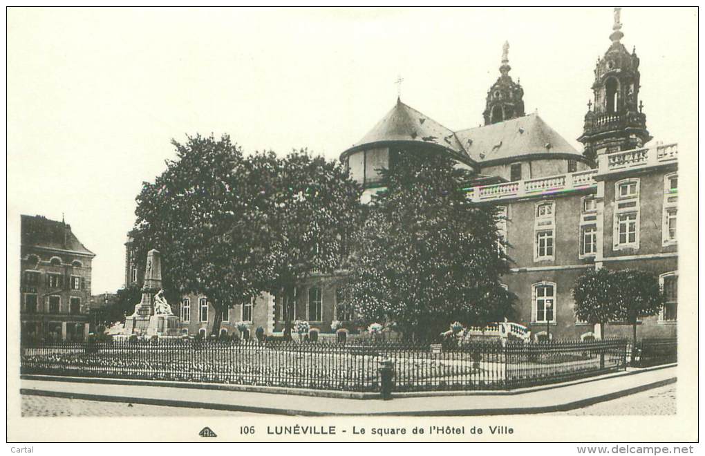 54 - LUNEVILLE - Le Square De L'Hôtel De Ville - Luneville