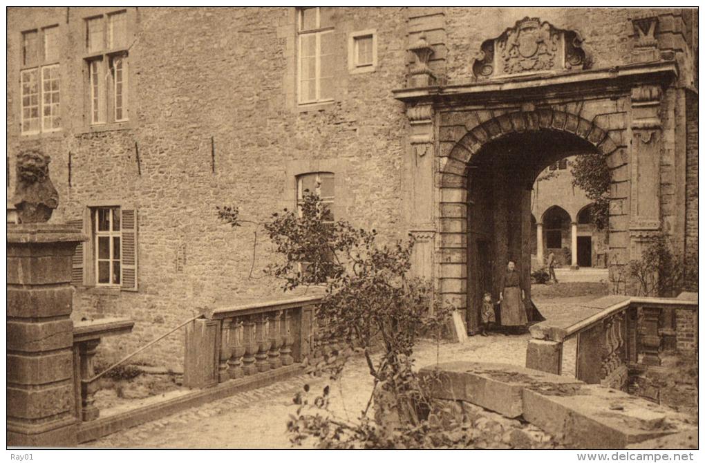 BELGIQUE - HAINAUT - ECAUSSINNES - ECAUSSINES-LALAING - Vieux Château - Entrée De La Cour D'Honneur. - Ecaussinnes