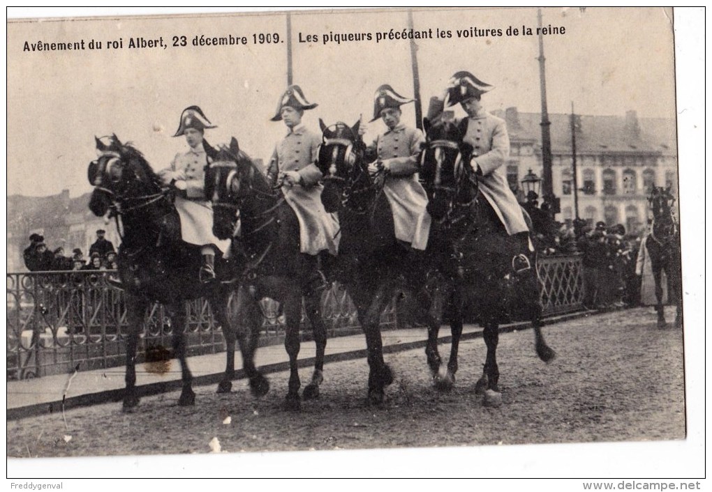 AVENEMENT DU ROI ALBERT 23/12/1909 LES PIQUEURS PRECEDANT LA VOITURE DE LA REINE - Manifestations