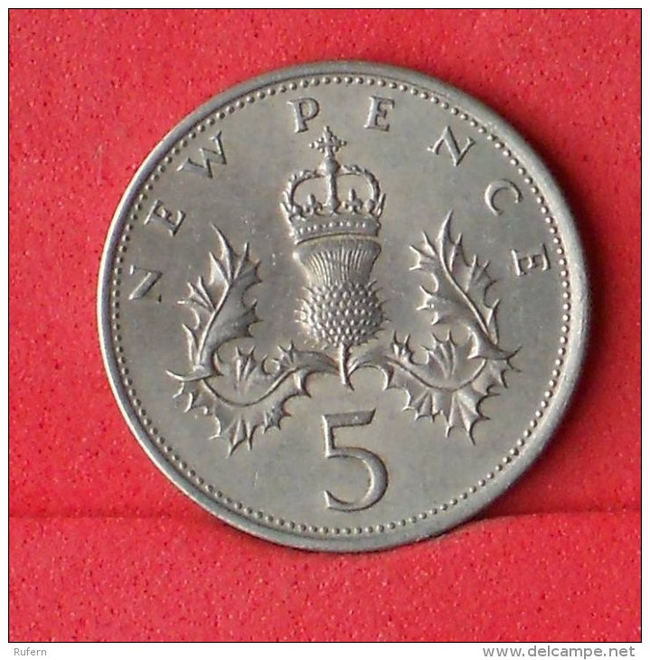 GREAT BRITAIN  5  PENCE  1969   KM# 911  -    (Nº11252) - 5 Pence & 5 New Pence