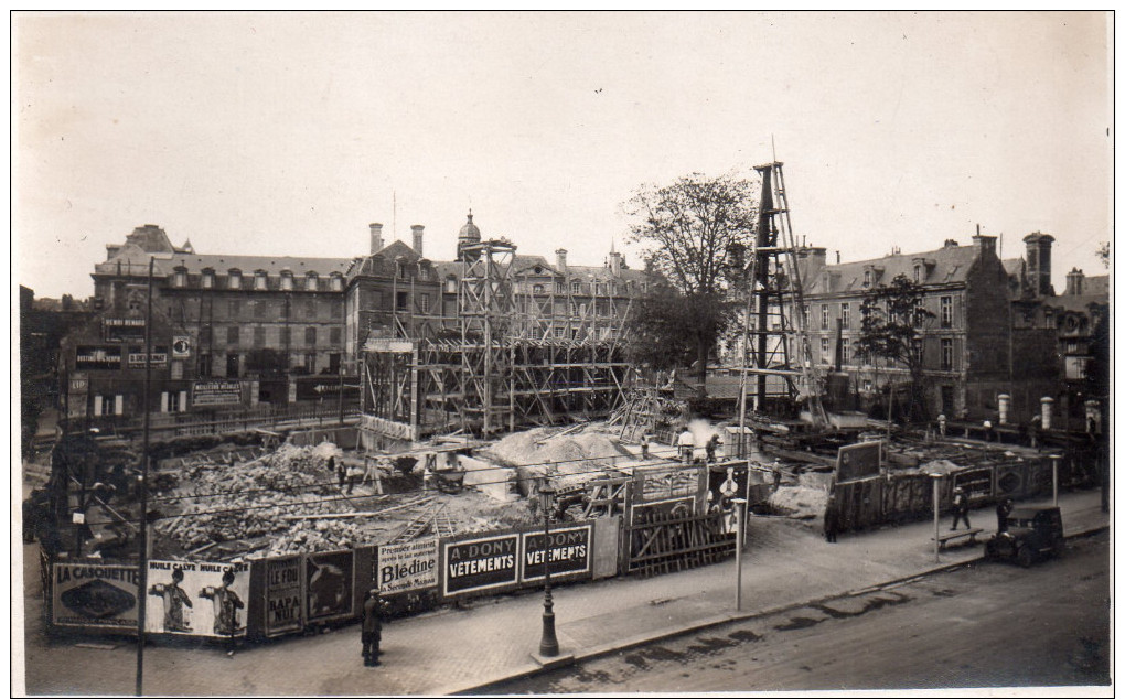 Carte  Photo  14  Caen , Place De La Republique , En Chantier , Construction D´un Edifice, Edition Delassalle - Caen