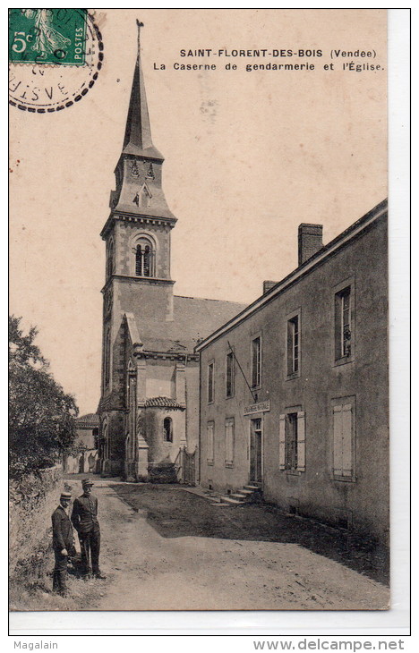 St Florent Des Bois : La Caserne De Gendarmerie Et L'église - Saint Florent Des Bois