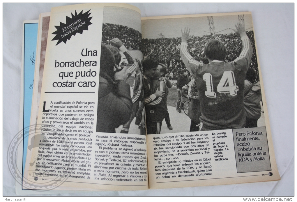 1982 FIFA World Cup - Spanish Magazine - Poland Players & Team - Lato, Boniek... - Livres