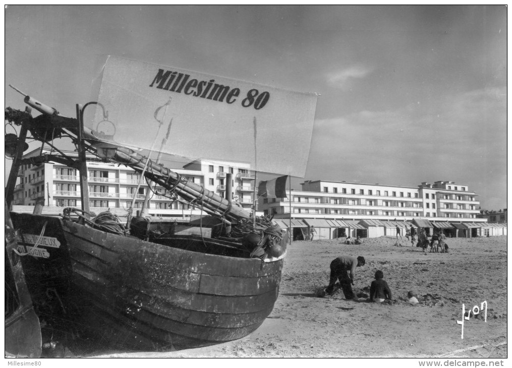 CPSM Beck Plage Un Coin De La Plage (en L Etat) - Berck