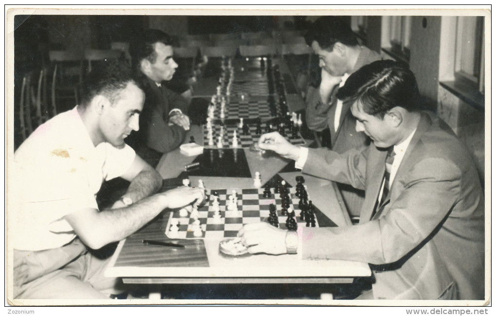 Chess Club In  Belgrade,Chess Player, Vintage Old Photo - Echecs