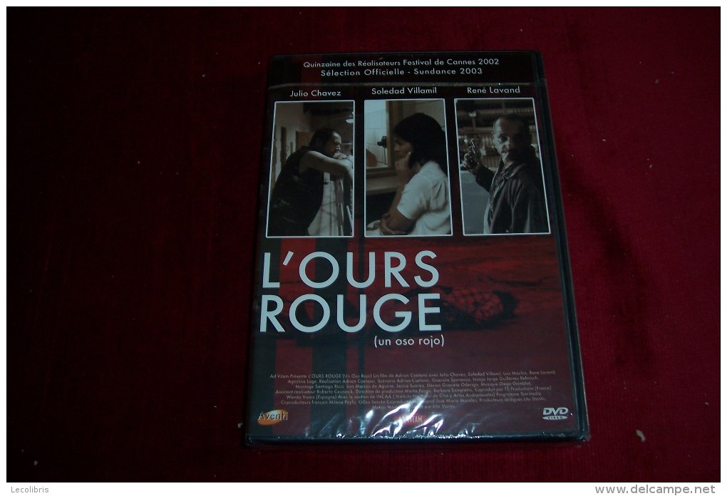 L' OURS ROUGE - Policiers