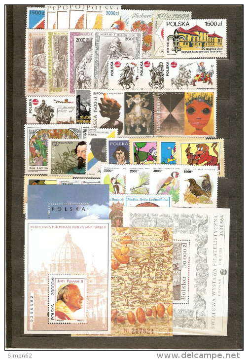 POLOGNE  ANNEE COMPLETE 1993  48  TIMBRES ET 4 BLOCS  NEUF **  N°3223/3270 - Años Completos