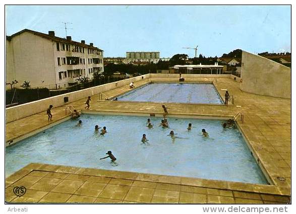 34 CASTELNAU-LE-LEZ ++ La Piscine Municipale ++ - Castelnau Le Lez