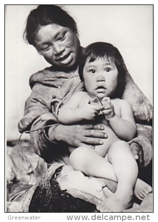Canada Mother & Child Postard Unused (20008E) - Unclassified