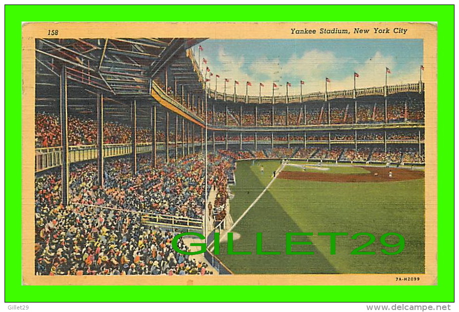 NEW YORK CITY, NY - YANKEE STADIUM - TRAVEL IN 1952 -  ALFRED MAINZER - - Stadia & Sportstructuren