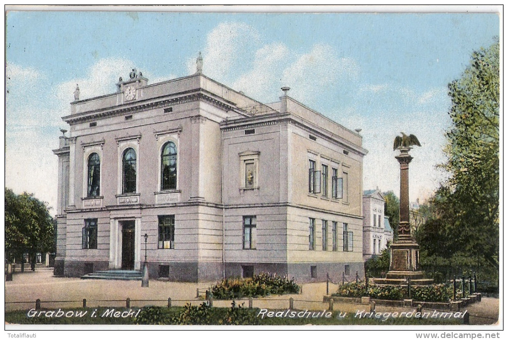 GRABOW Mecklenburg Realschule Und Kriegerdenkmal 28.6.1926 Gelaufen Color - Ludwigslust