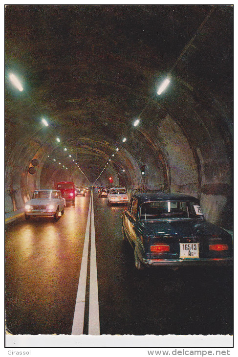 CPSM AUTO VOITURE ITALIENNE IMMATRICULATION TUNNEL COURMAYEUR ENTREVES MONT BLANC - Voitures De Tourisme