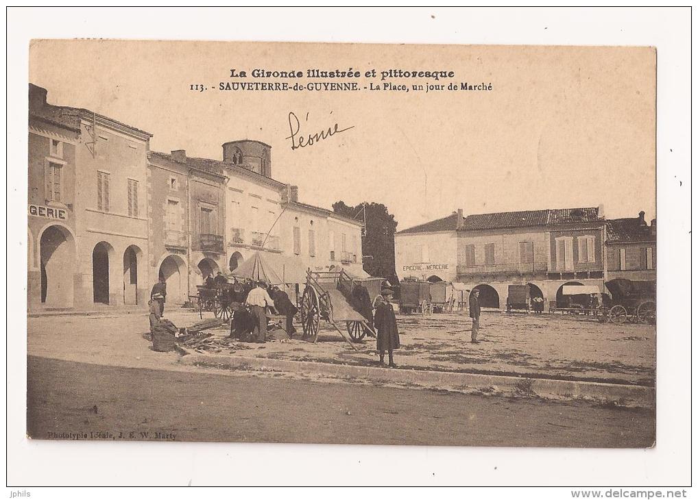 ( 33 ) SAUVETERRE DE GUYENNE La Place Un Jour De Marché - Otros & Sin Clasificación