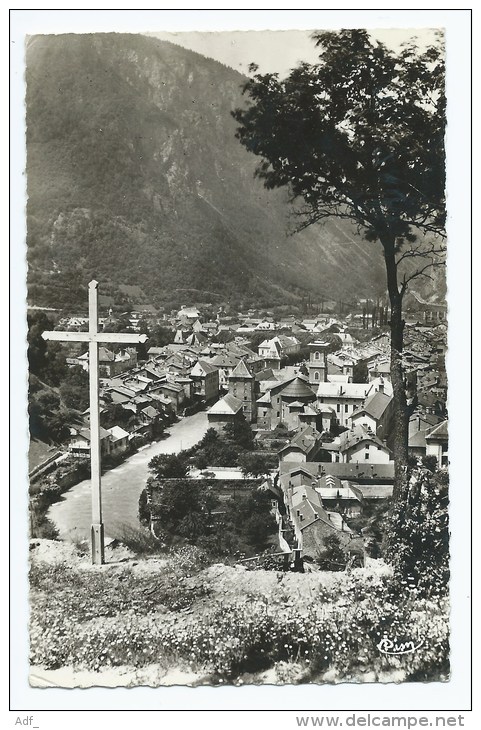 CPSM MOUTIERS, VUE GENERALE, Format 9 Cm Sur 14 Cm Environ, SAVOIE 73 - Moutiers