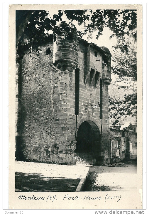 CARTE-PHOTO 84 MONTEUX PORTE NEUVE XVIème PEU COURANTE - Monteux