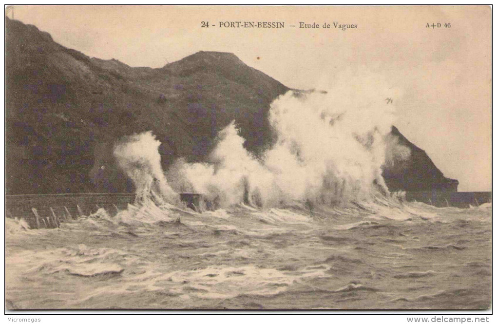 PORT-en-BESSIN - Etude De Vagues - Port-en-Bessin-Huppain