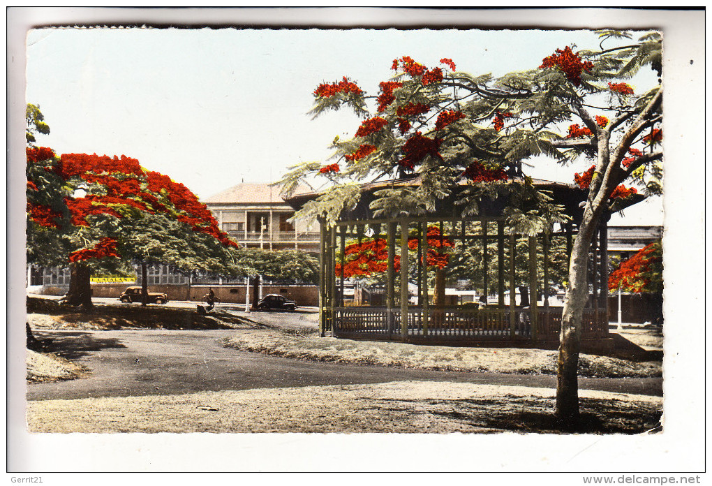 NOUVELLE CALEDONIE / NEU KALEDONIEN - NOUMEA, Kiosque A Musique, Place De Cocotiers - Neukaledonien