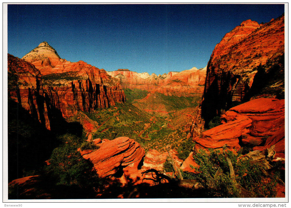 Utah's National Parks Postcard, Zion National Park, End Of Zion, Overlook Trail Features A Spectacular View - USA National Parks