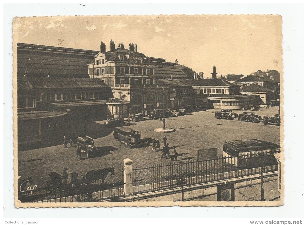 Cp , Automobiles , 2 Scans , Taxis & Fiacres , DIJON , La Gare , Mini-bus , Voyagée 1945 - Taxis & Droschken