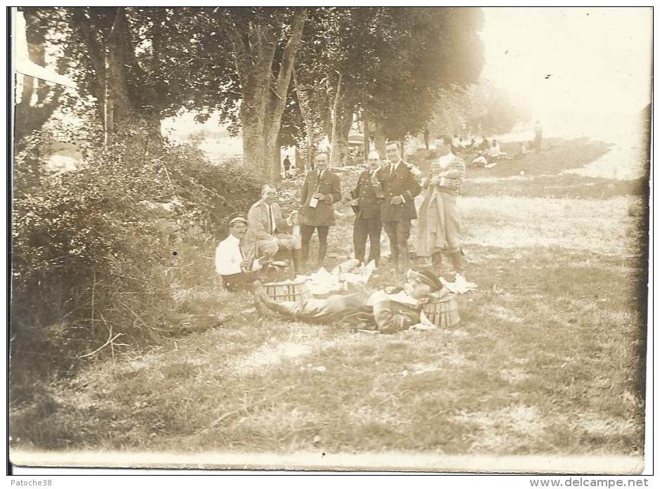 E2 Photographie Guerre 1914-18 - La Compagnie Des Aérostiers Au Repos - War, Military