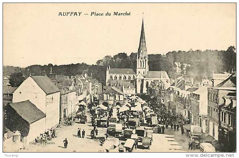 0115 36: Auffay  -  Place Du Marché - Auffay